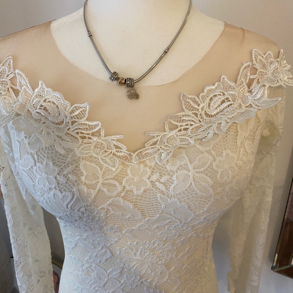 Body long sleeve-lace
